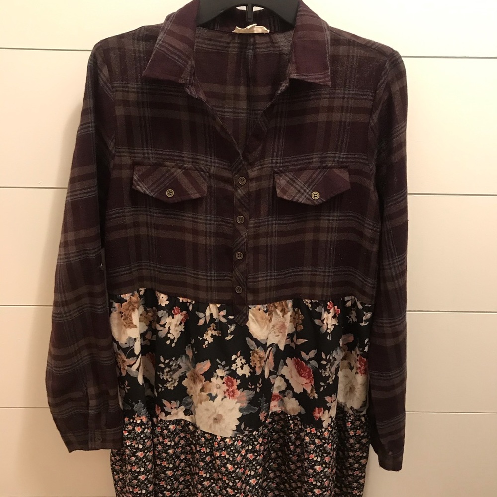 Blouse - Picture 2 of 3